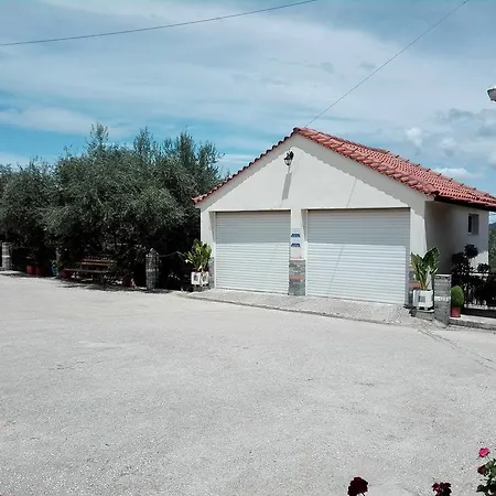 Апартаменты Toulatos Pantelis