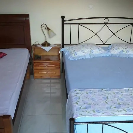 Toulatos Pantelis Apartamento *